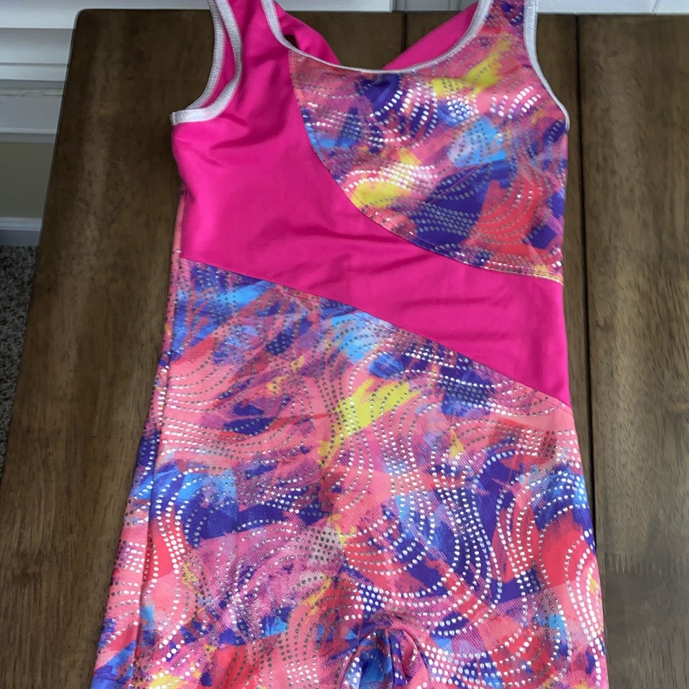Danskin girls size 10/12 shortie leotard